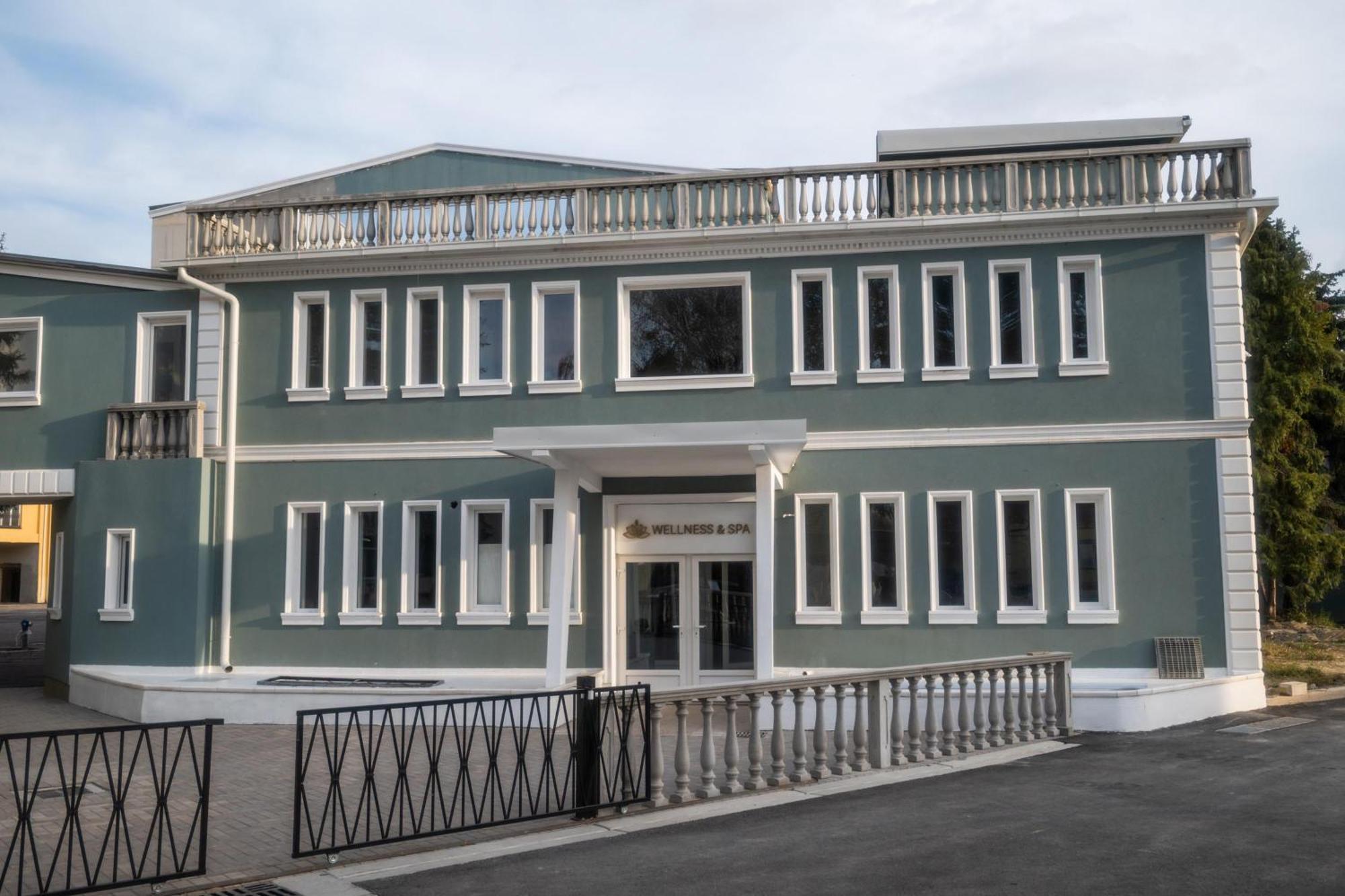 Hotel Mio City Kula Luaran gambar