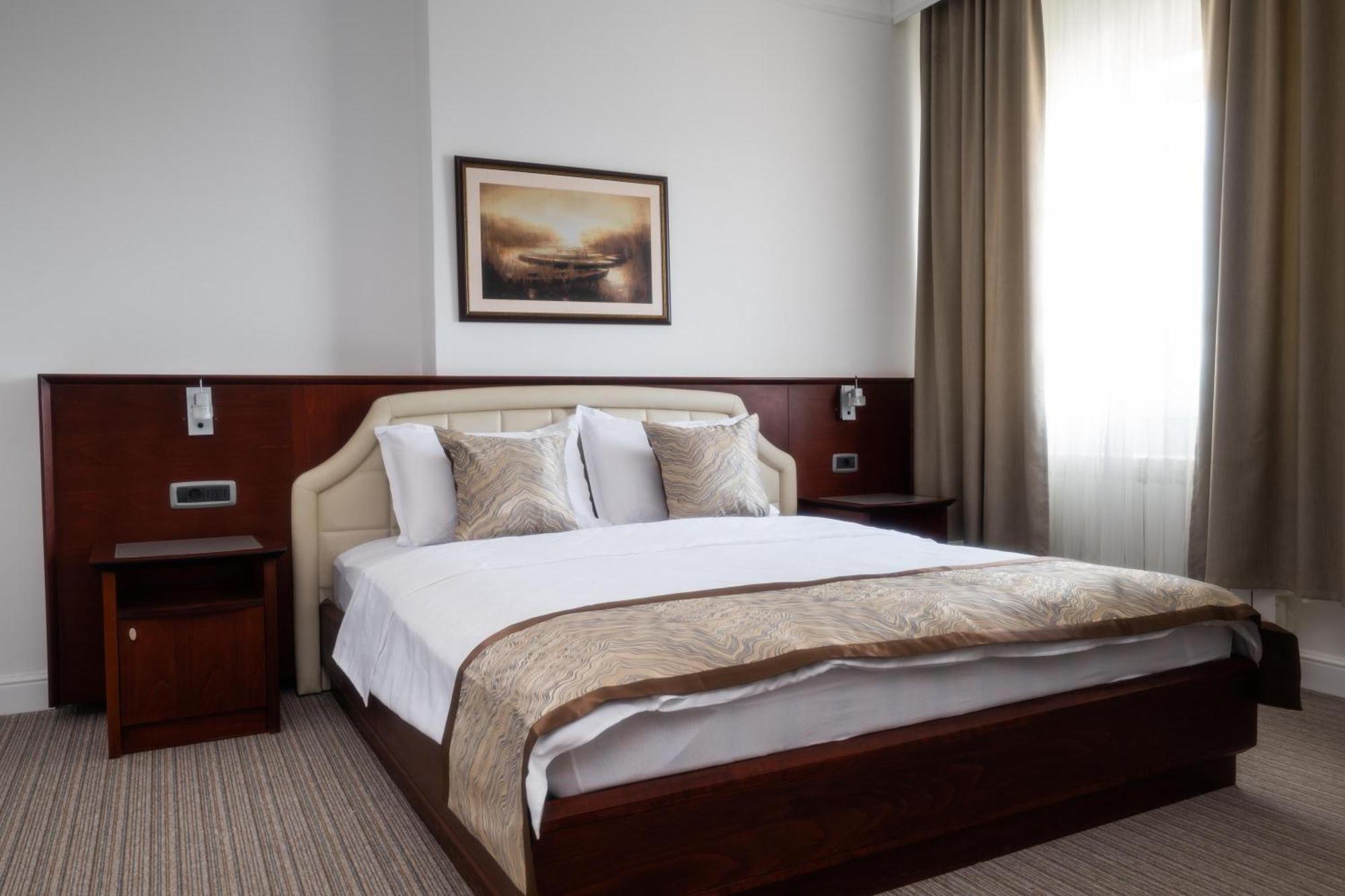 Hotel Mio City Kula Luaran gambar