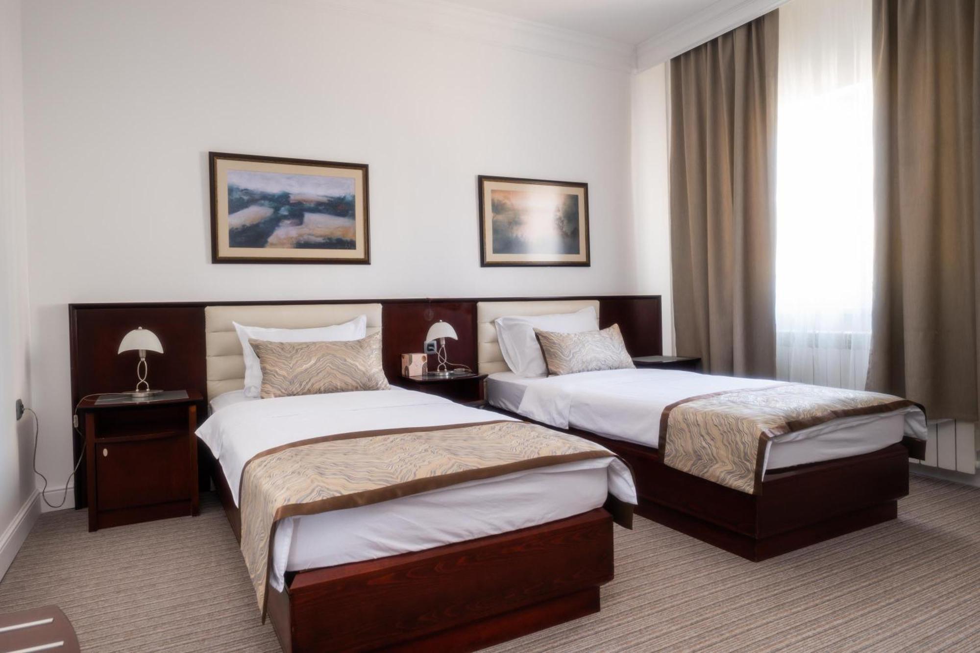 Hotel Mio City Kula Luaran gambar
